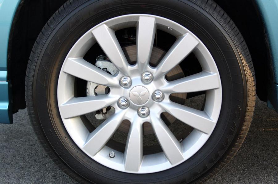  Mitsubishi Outlander Sport SE AWC 2011 года  (фото 46 из 48)